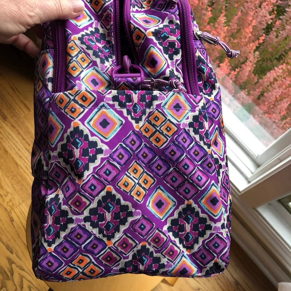 Vera Bradley Travel bag (NWOT) - Picture 3 of 13